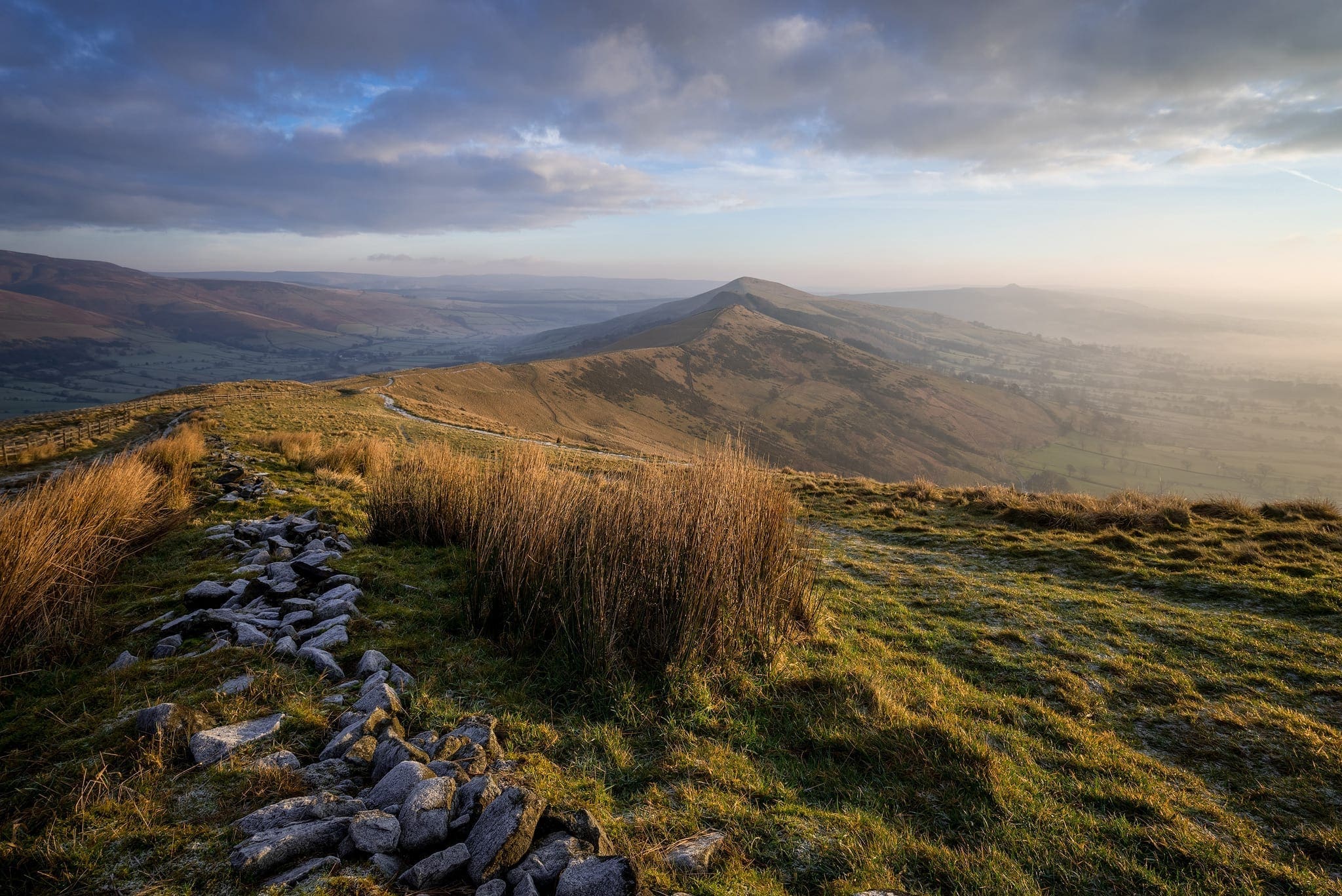 A winters sunrise on Mam Tor with frost and mist - Mam Tor Photography Location Guide